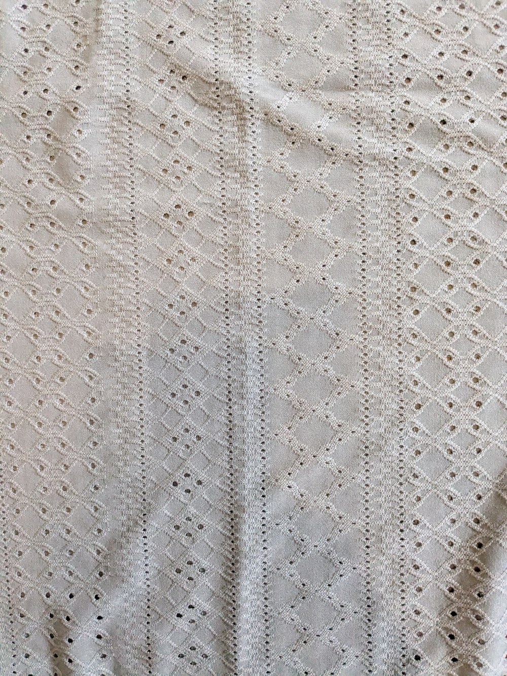Women's Sleeveless V-Neck Eyelet Tank Top - Size 1X - Picture 7 of 7